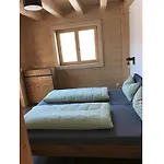 Resl Haus 1 Comfortable 융홀츠